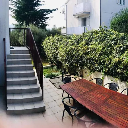 Waterfront Stipe I Starigrad Paklenica
